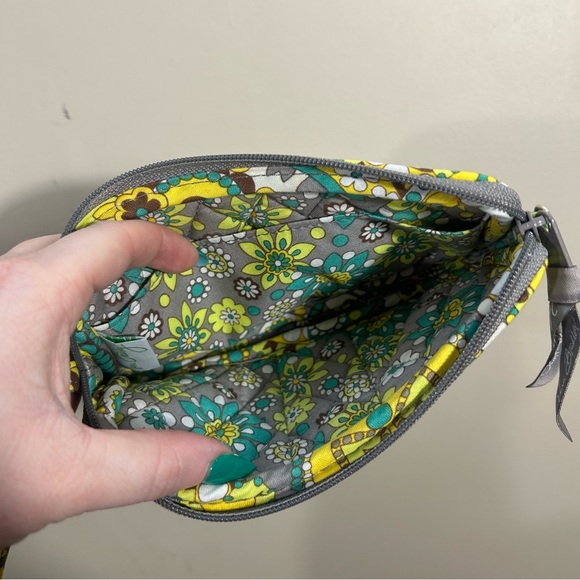 NWT Vera Bradley Lemon Parfait Paisley Print Cotton Wristlet - Picture 5 of 5